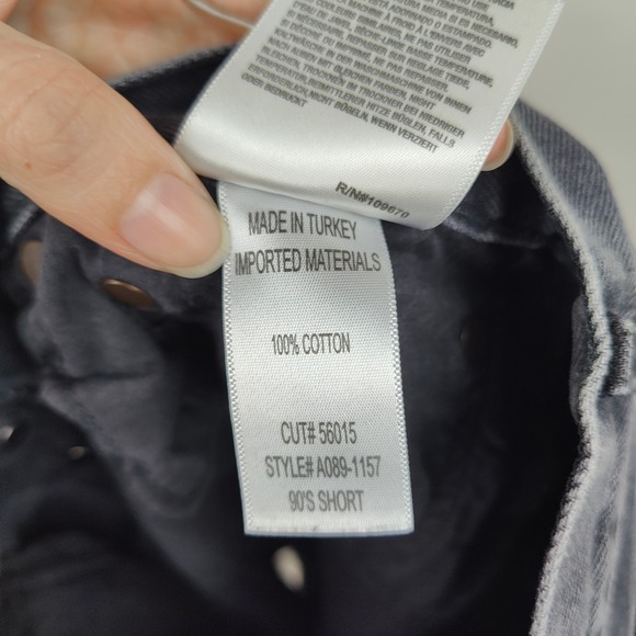 Agolde 90s Short Womens 27 Faded Black Mid Rise Loose Fit Cut Offs Raw Hem - Picture 11 of 12